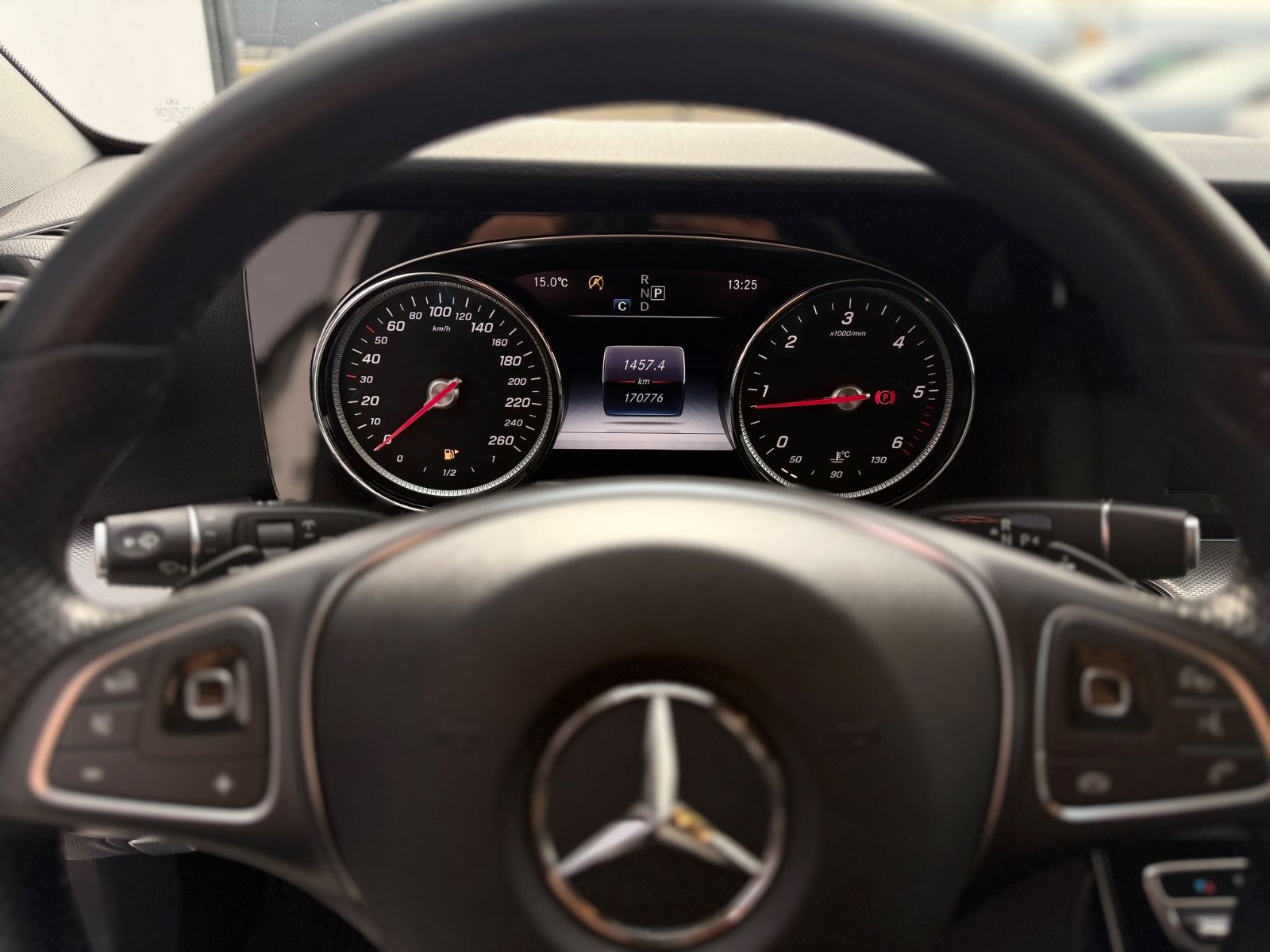 E 220 d T Modell Autom. Navi Leder LED