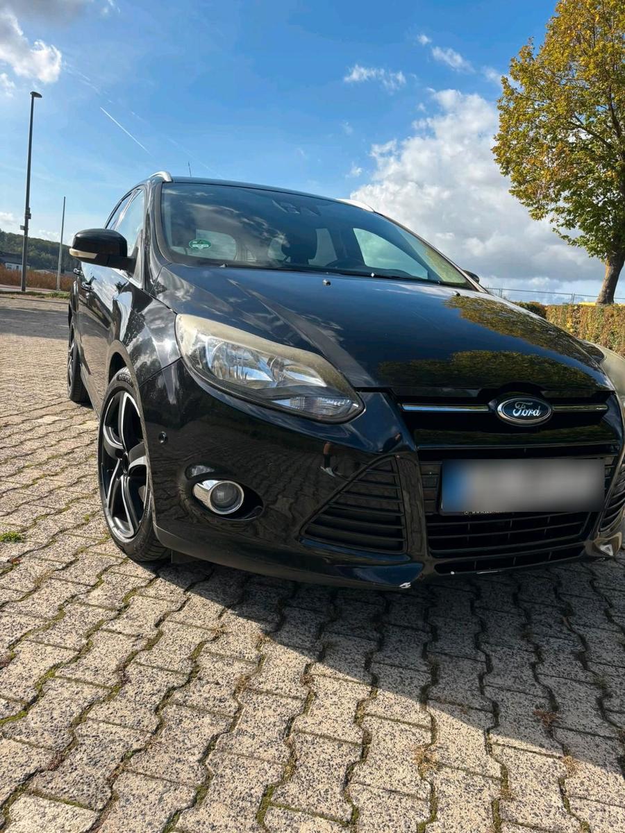 Ford Focus 2012 — engine 150 HP (110kW)
