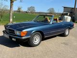 Mercedes-Benz 380 - Mercedes-Benz 380 mit Benzin-Antrieb