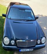 Mercedes-Benz E 320 AVANTGARDE V6 Rostfrei Scheckheft Leder  - gebrauchte Mercedes-Benz E 320 aus dem Jahr 1998