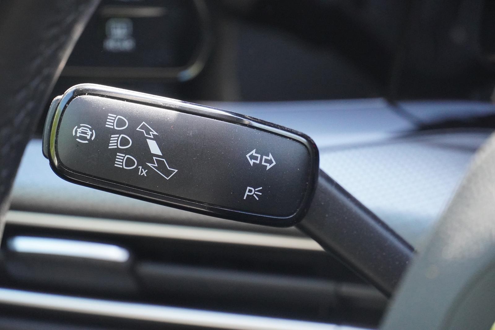 Volkswagen Golf VIII 1.5 TSI Active LED ACC Standheizung, миниатюра 19
