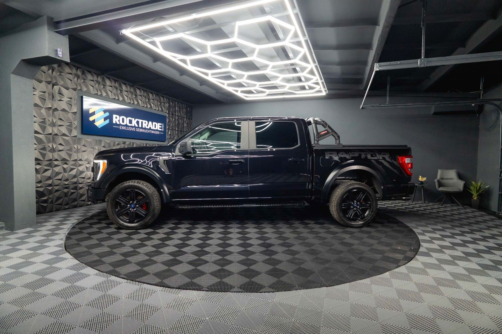 Fahrzeugabbildung Ford F150 5.0L V8 4x4 Offroad SuperCrew RAPTOR 19%