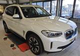 BMW iX3 Inspiring*Nav,Pano,ACC,RFK,Batterie-Garantie - BMW iX3 mit Elektro-Antrieb: Geländewagen, Automatik