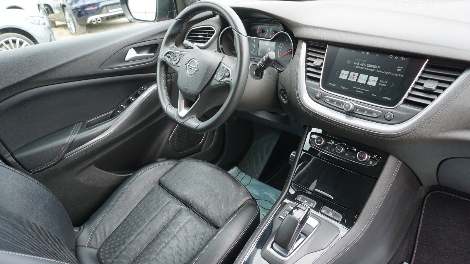 Fahrzeugabbildung Opel Grandland X Innovation Leder,Navi,LED,ACC,AHK