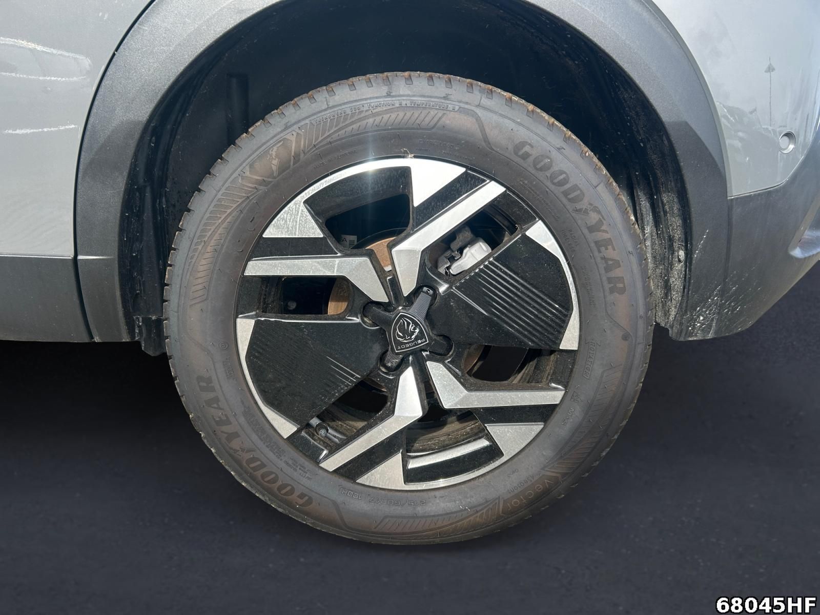 Fahrzeugabbildung Peugeot 2008 GT 130PS *NAVI*SHZ*KAMERA*PDC*LED*