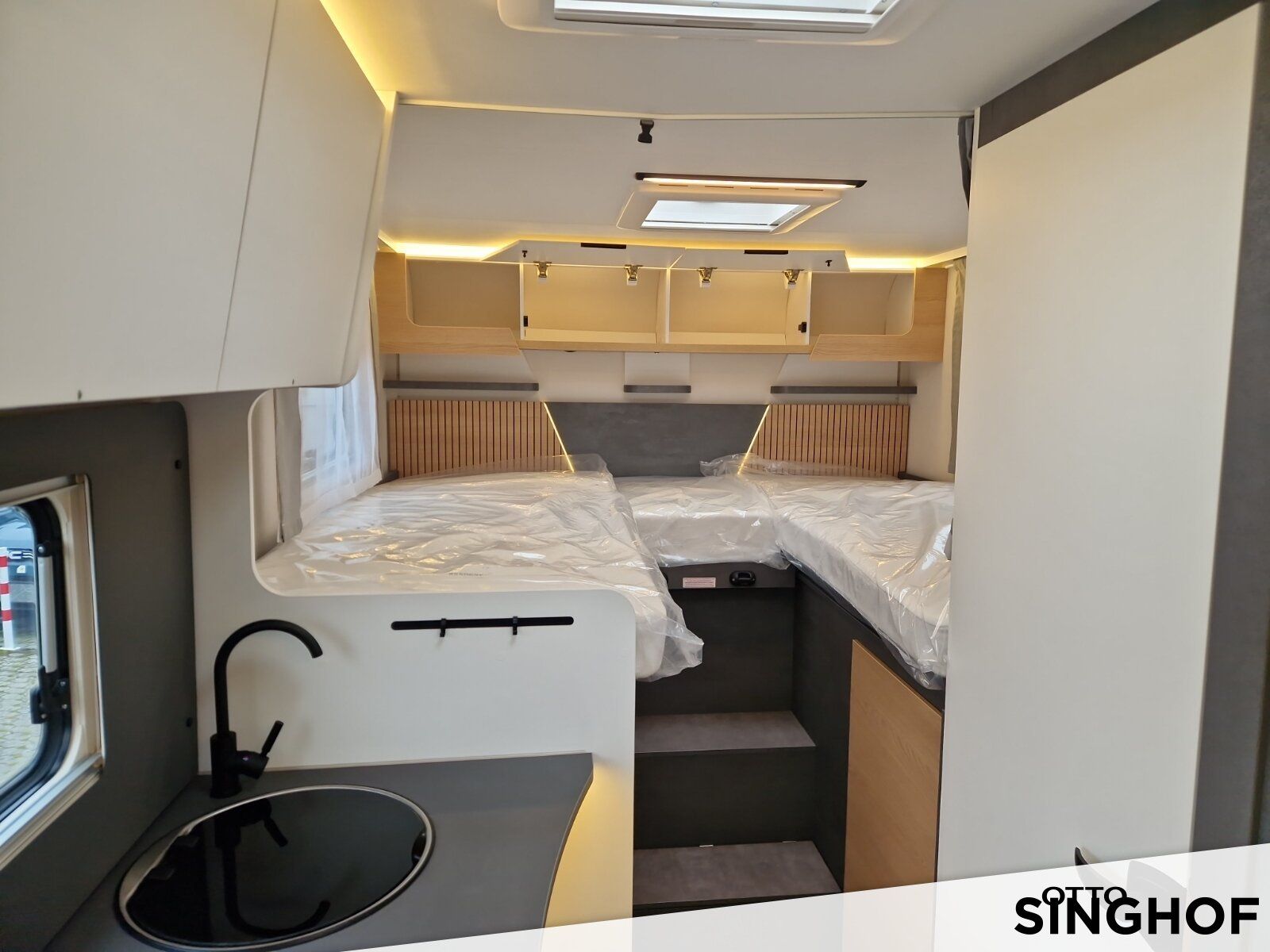 Fahrzeugabbildung Ahorn Ahorn Camp T 690 First Edition GSR II Konform