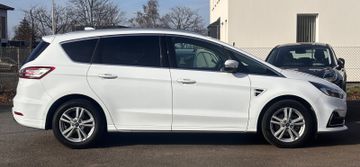 Ford S-Max - 8