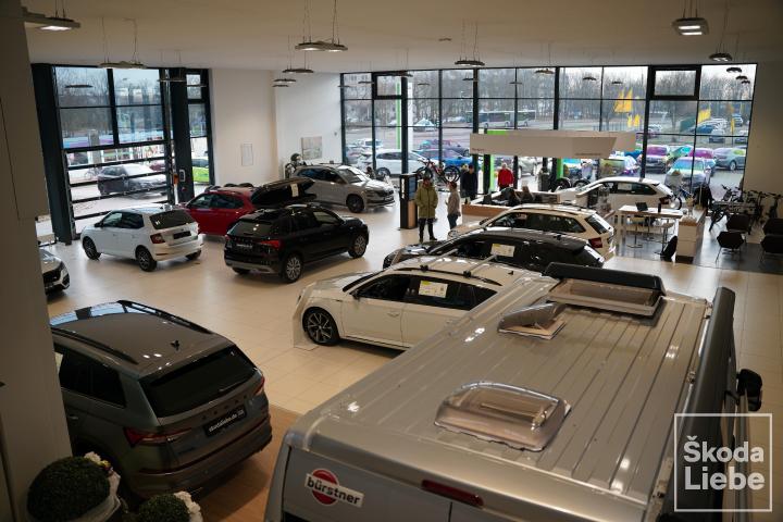 showroom-image-main