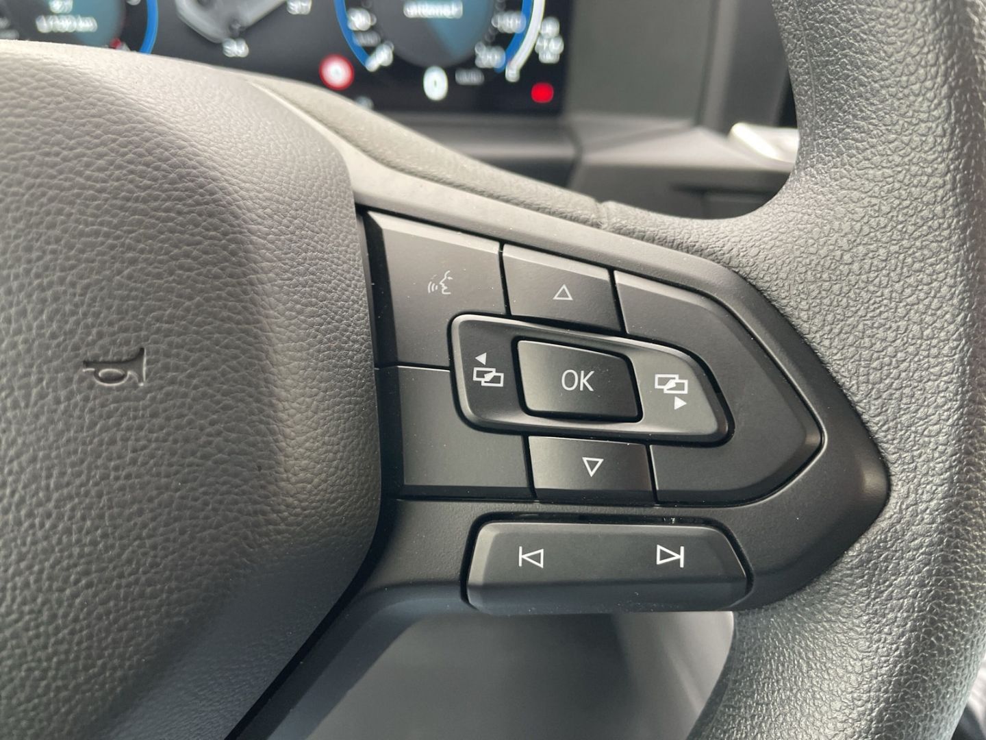 T7 Transporter Kasten 2.0 TDI LR AHK/Kamera/GRA