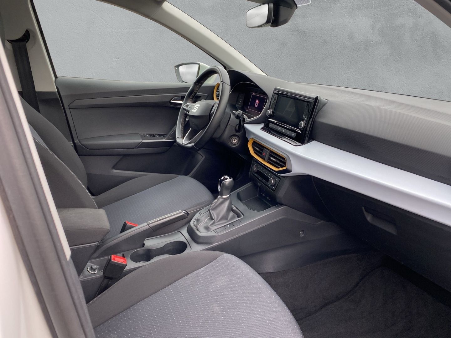 Fahrzeugabbildung SEAT Ibiza Style Digitales Cockpit LED Apple CarPlay