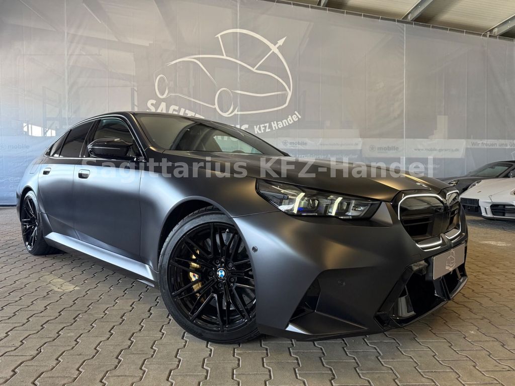 BMW M5 Lim/Ultimate/Frozen Deep/Merino Orange/AHK/21