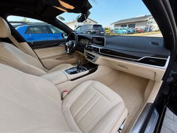 BMW 730 - 10