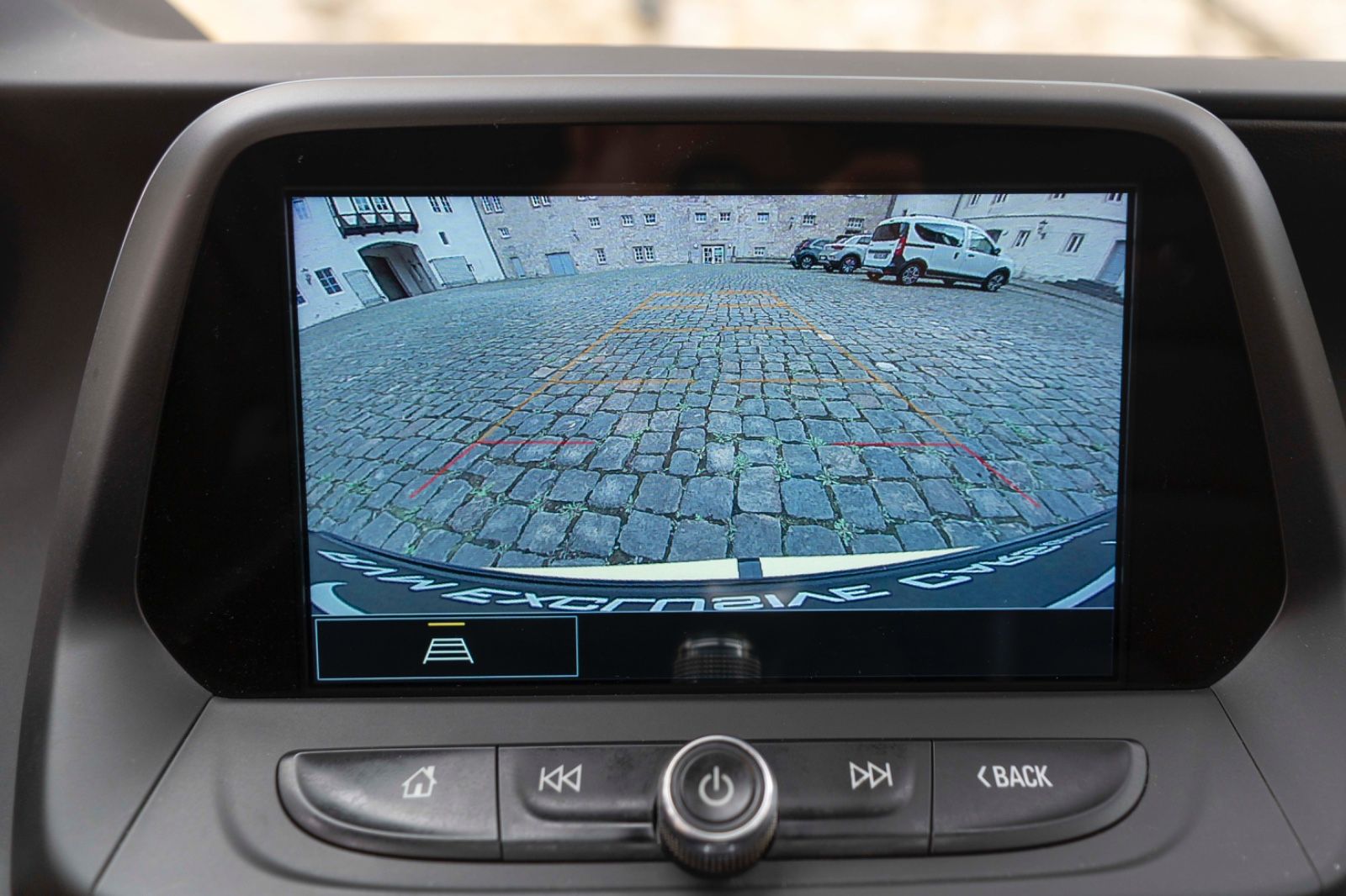 Fahrzeugabbildung Chevrolet Camaro SS 6,2L HUD LED BOSE KAM CARPLAY TOTW