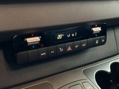 Adria Supersonic 780 DC |  Queensbett |