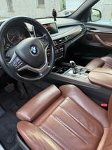 BMW X5 xDrive30d - - BMW X5 in Köln