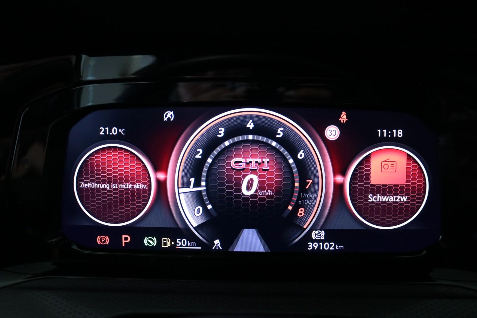 Volkswagen Golf VIII GTI Clubsport Matrix HUD Kamera Pano, миниатюра 15