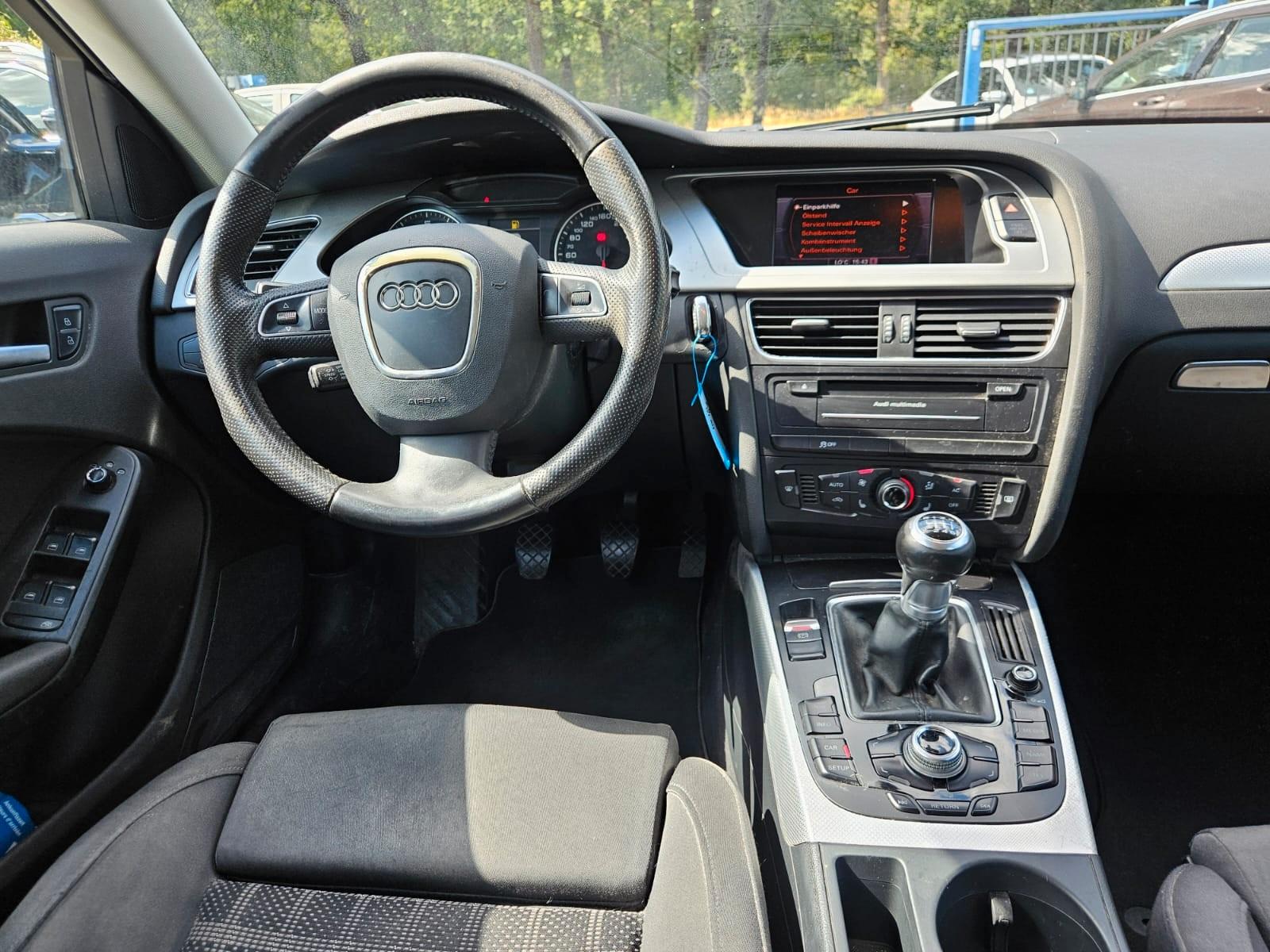 Audi A4 2011 — photo 11