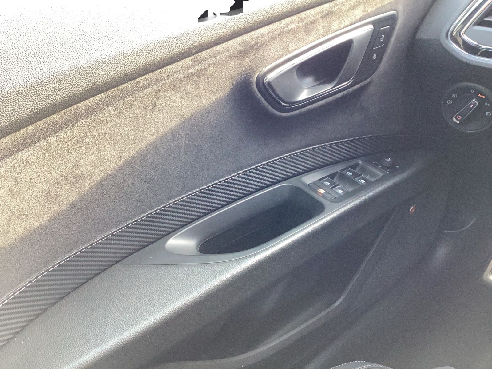 Fahrzeugabbildung SEAT Leon ST Cupra 300 4Drive VOLLFOLIERT AGA BEATS