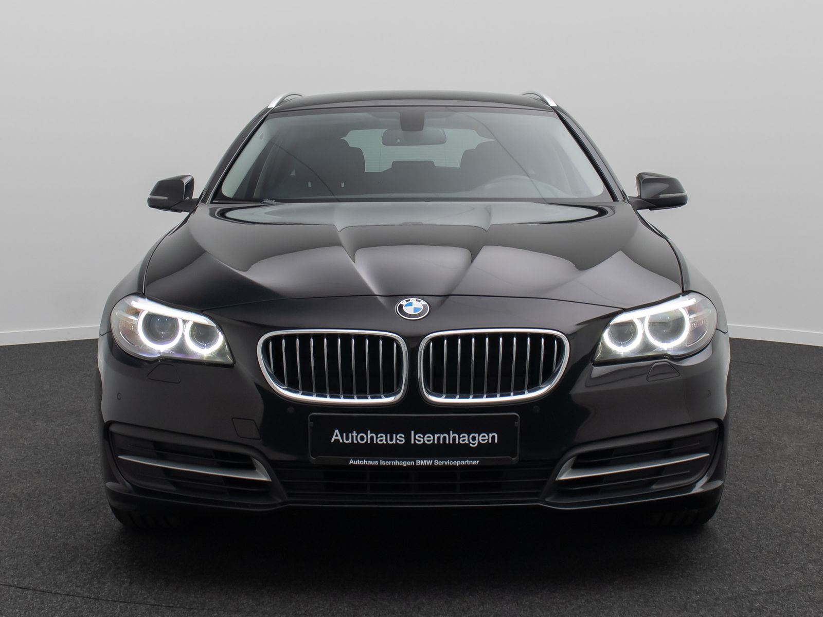 Fahrzeugabbildung BMW 520d GeschwindigReg PDC HiFi NaviBusiness Lordos
