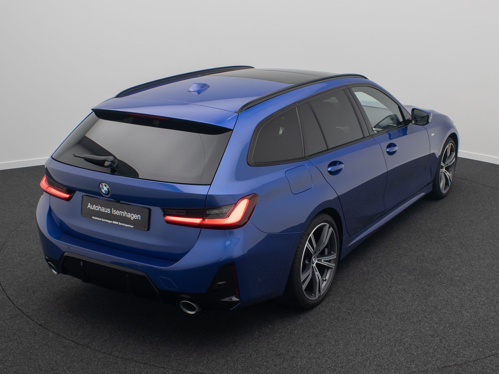 Fahrzeugabbildung BMW 320d xD M Sport 360° HUD DAB AHK Alarm Panorama