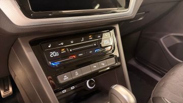 Volkswagen Touran ENERGY 2,0lTDI 150PS 7-Gang DSG, AHK, LED