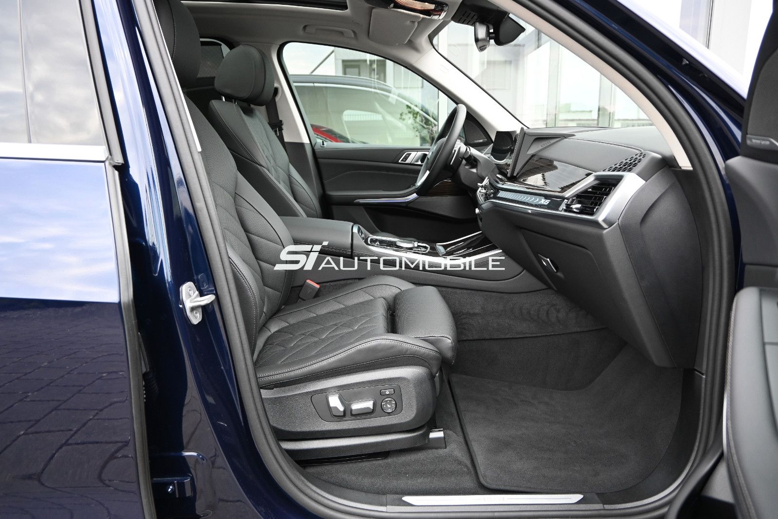 Fahrzeugabbildung BMW X5 xDr30d °UVP 112.610€°AHK°INTEGRAL°LUFT°STHZG°