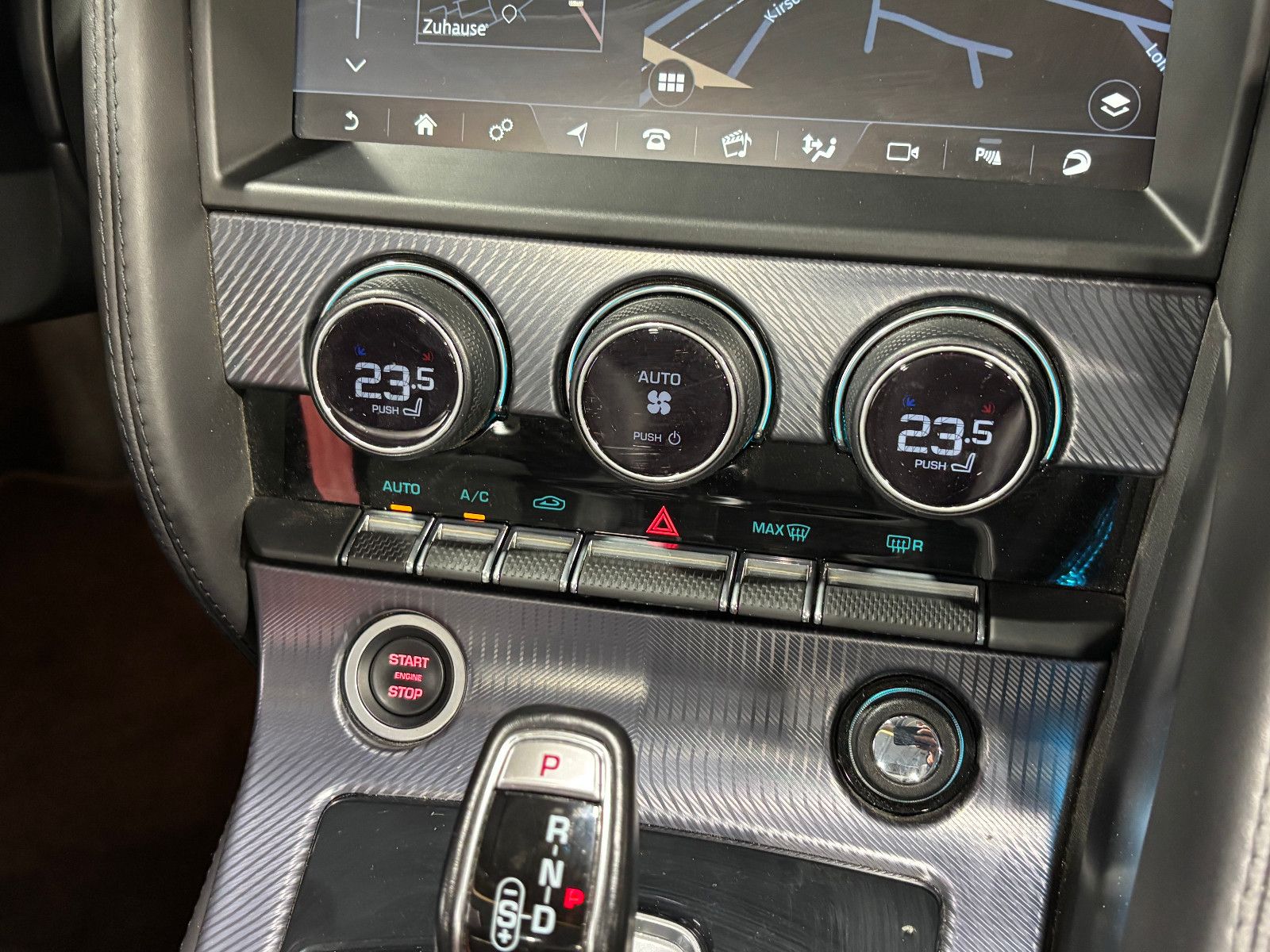 Fahrzeugabbildung Jaguar F-TYPE Cabriolet**SOUND**NAVI**KAMERA**APPLE**