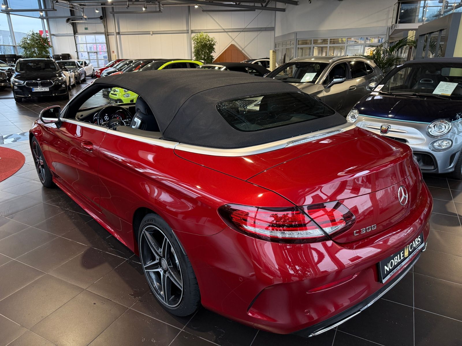 Fahrzeugabbildung Mercedes-Benz C 300 Cabrio AMG Line HUD LED RFK 18"