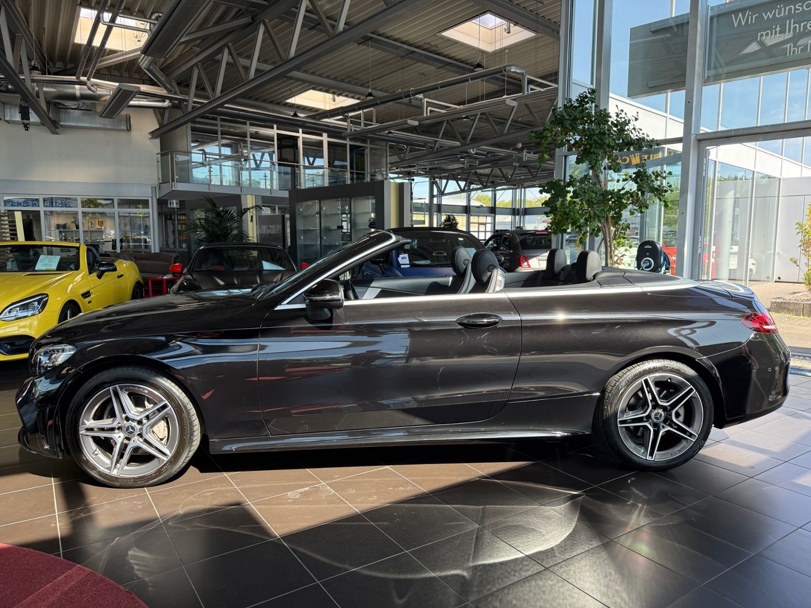 Fahrzeugabbildung Mercedes-Benz C200 AMG-Line LED NAVI ALU