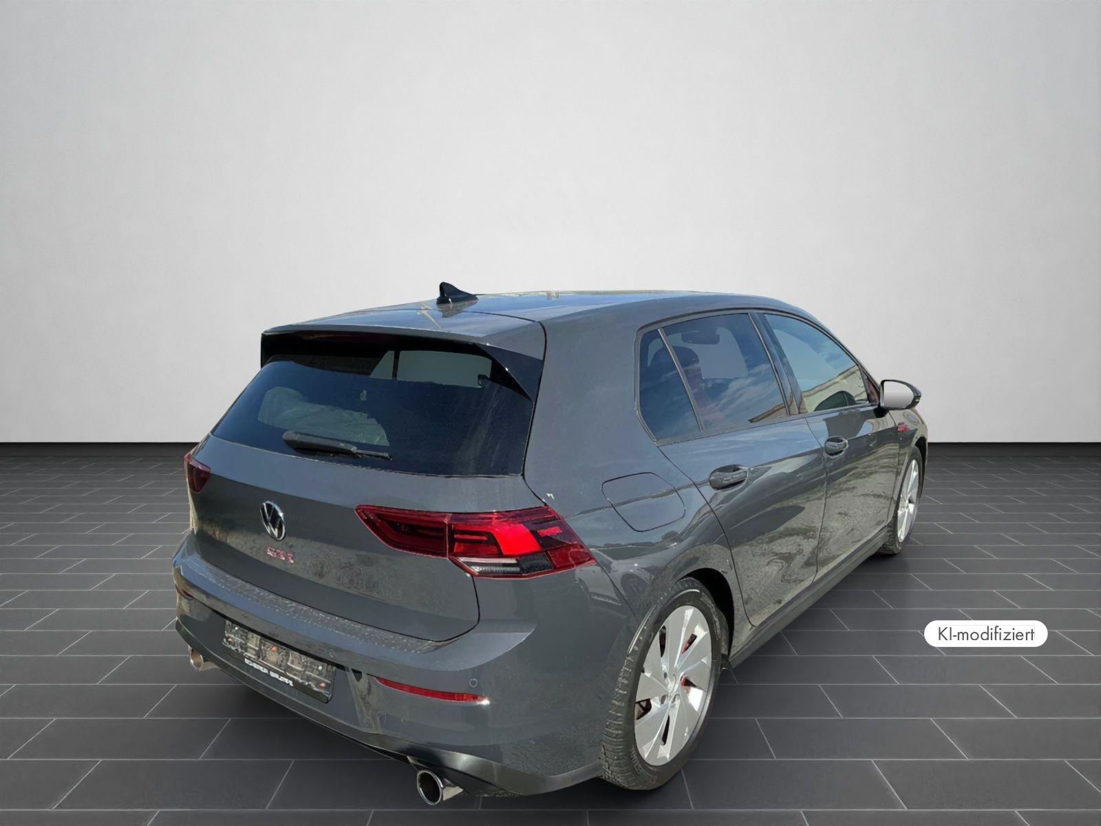 Volkswagen Golf GTI 2,0 TSI 19" in Schwarz Ambientebele, миниатюра 3