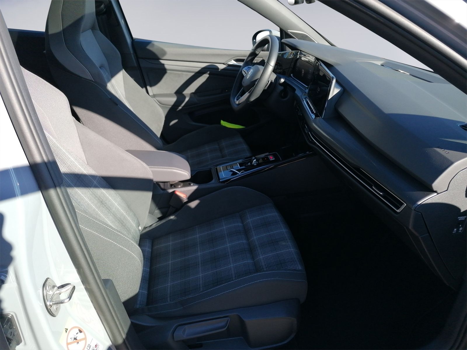 Golf VIII GTD DSG KAMERA+PANO+HARMAN-KARDON