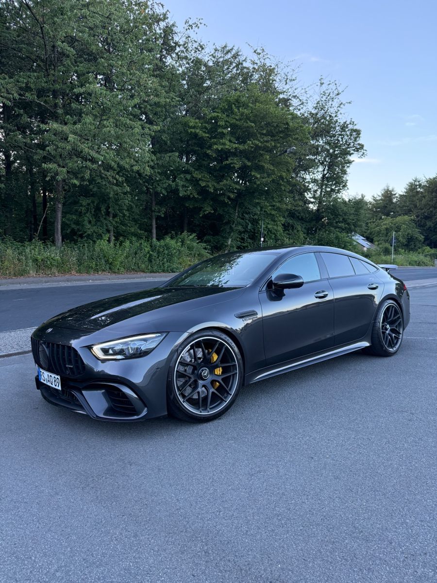 MERCEDES-BENZ AMG GT S 63 S 4MATIC+ Aero Pano 360 Grad Massage