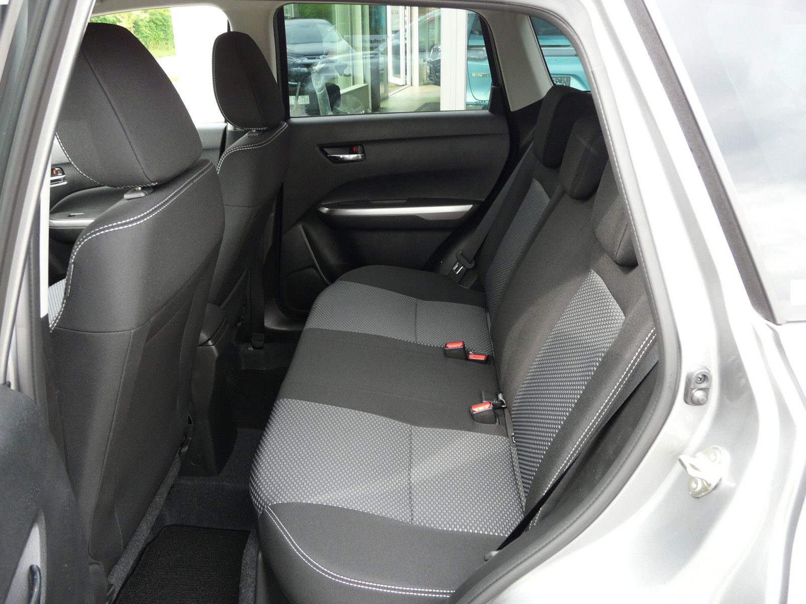 Fahrzeugabbildung Suzuki Vitara 1.5 Hybrid Comfort AGS 4x2