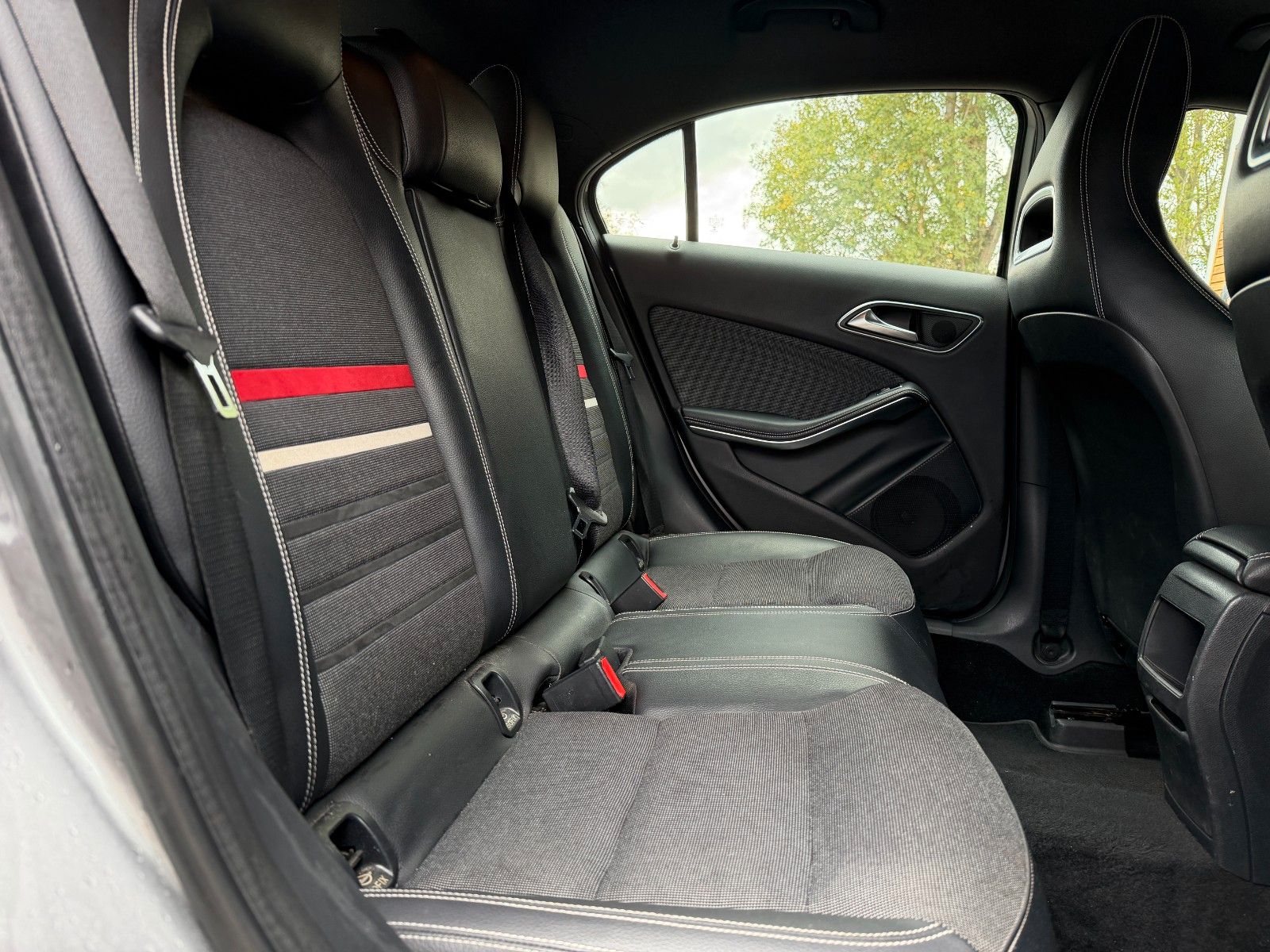 MERCEDES-BENZ A 180 A 180 CDI / d BlueEfficiency SHZ/NAVI – Ansicht 20