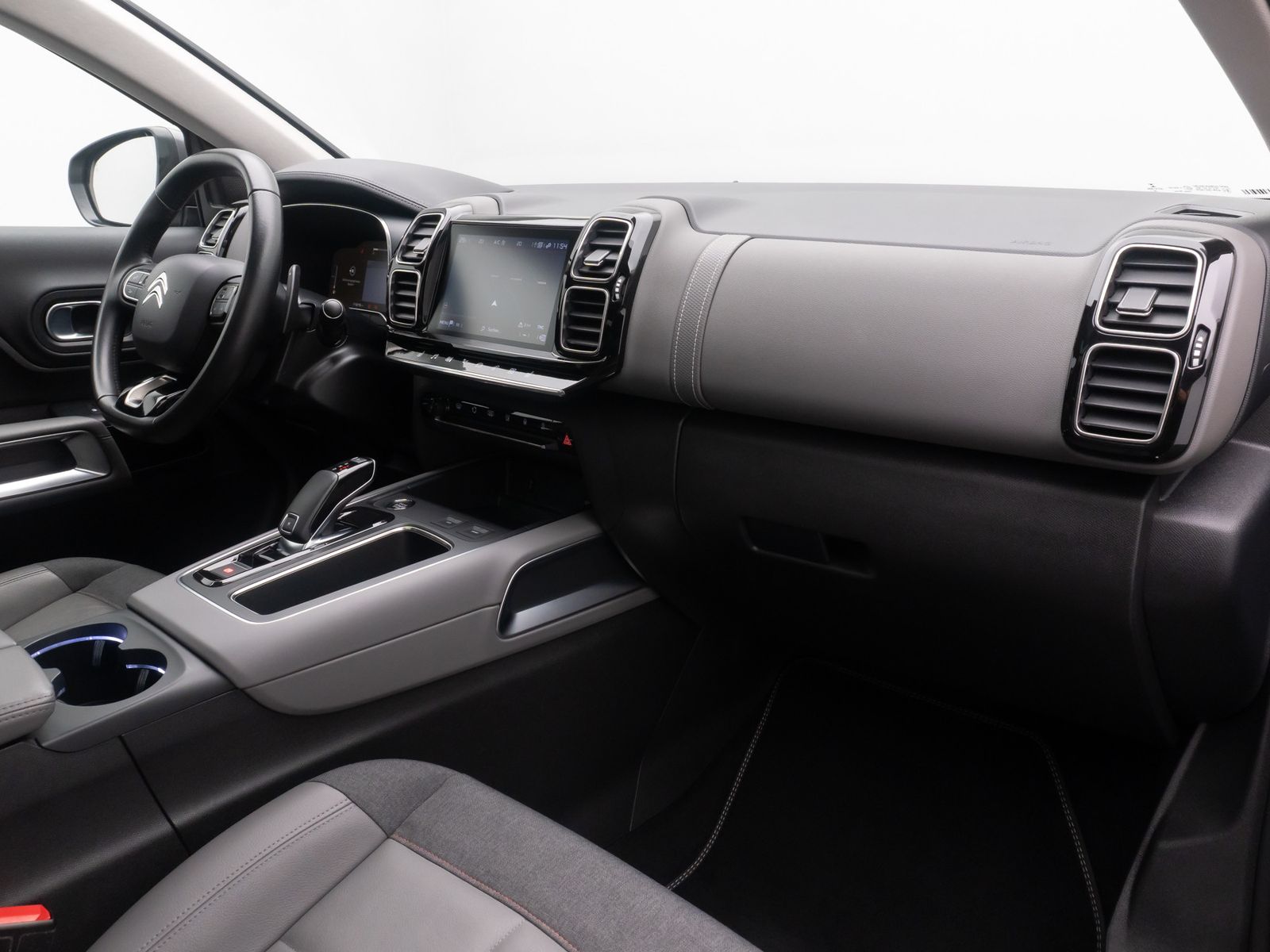 Fahrzeugabbildung Citro&euml;n C5 Aircross SHINE 360&deg;ACC Panorama AHK 19" Voll