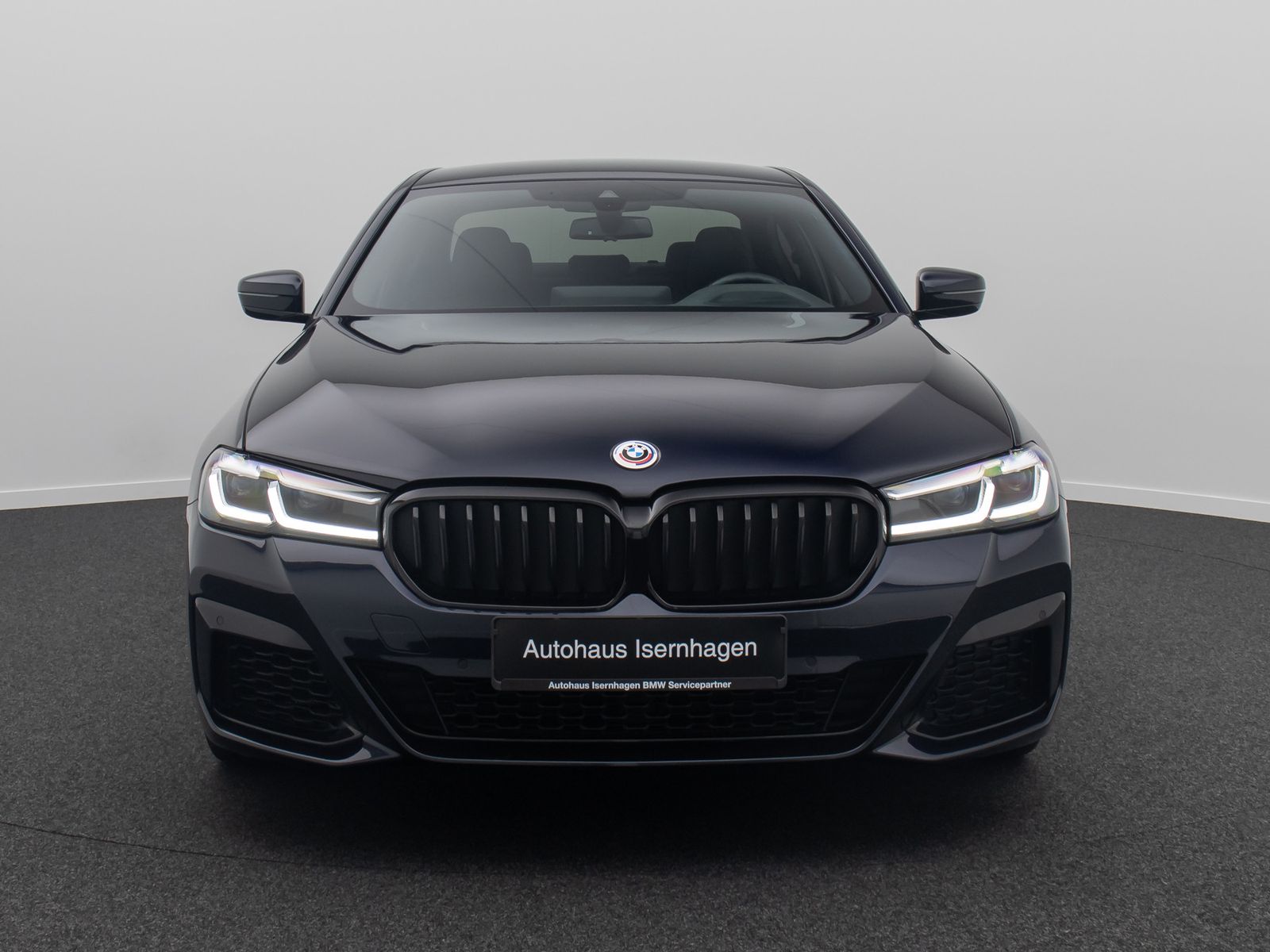 Fahrzeugabbildung BMW 540i xD M Sport H/K Kamera HUD DAB Standhzng AHK