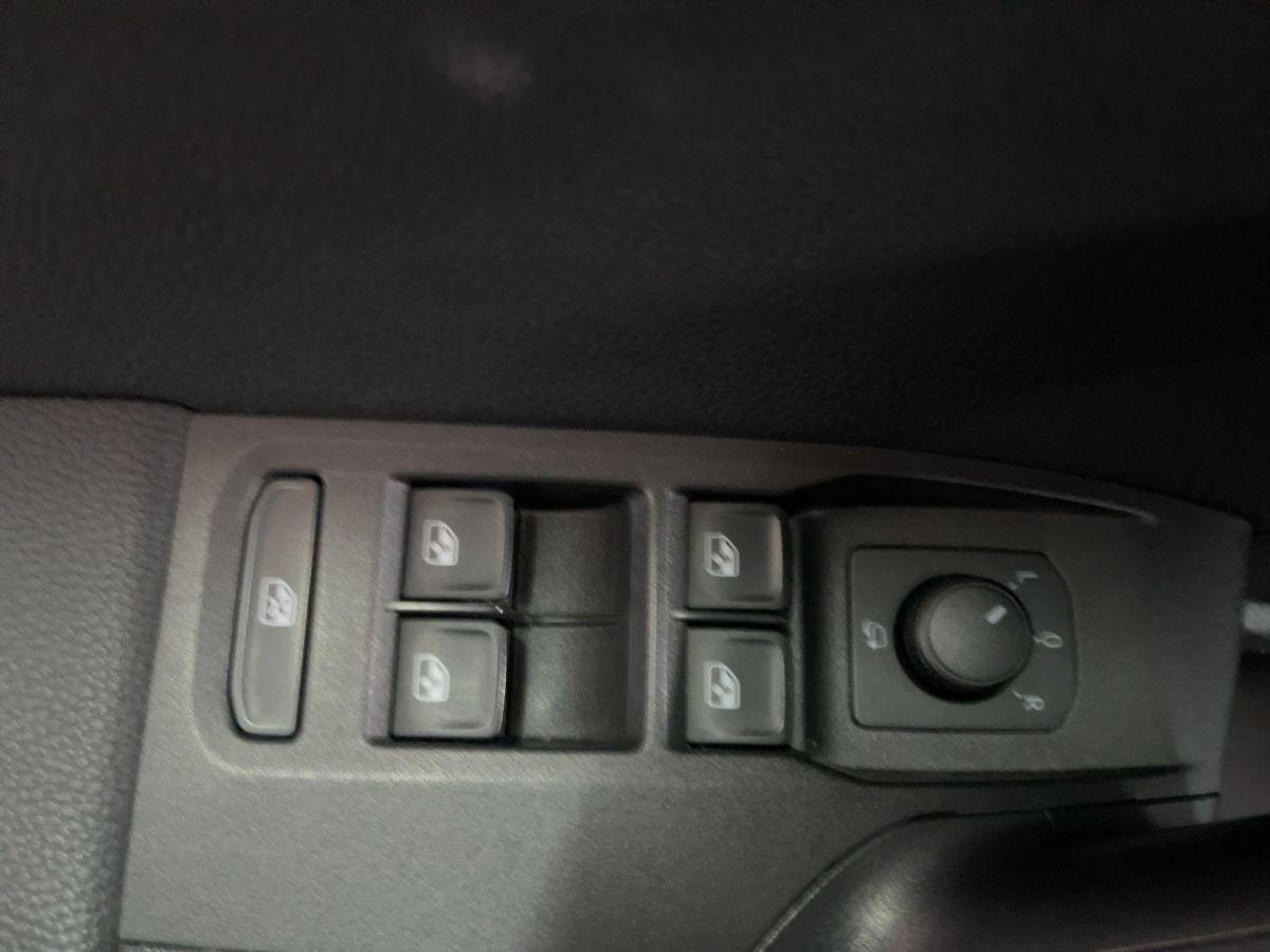 Seat Ibiza 1.0 TSI Xcellence DSG|LED|NAVI|SHZ|CARPLAY