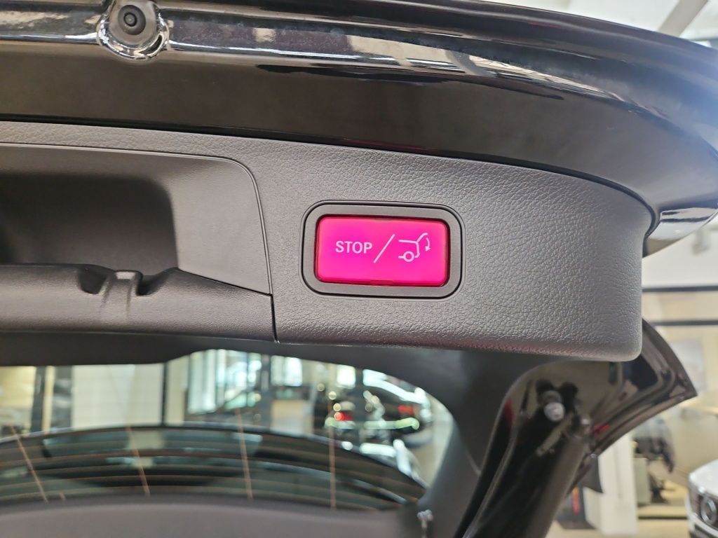 Fahrzeugabbildung Mercedes-Benz EQA 250 AMG Totwi. Navi LED Sport SHZ DAB Ambie.