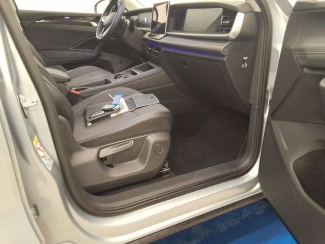 Tayron Life 1.5 eTSI DSG AHK PANO STANDHZG