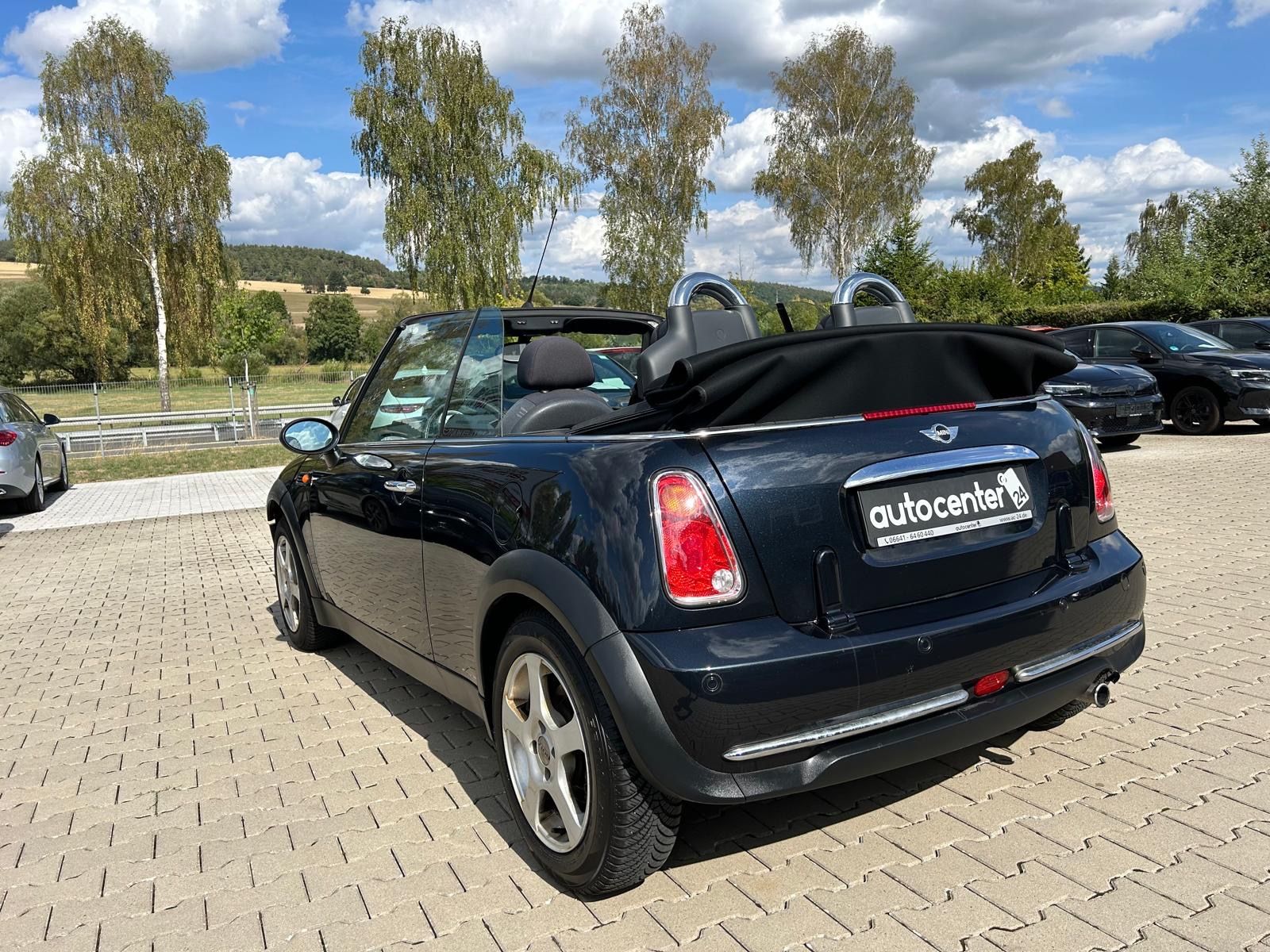 Fahrzeugabbildung MINI ONE Cabrio°Tüv 7-28°