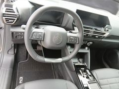 C4 Pure Tech 130 EAT8 Max C4 Pure Tech 130 EAT8 Max