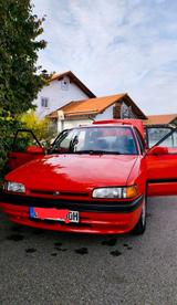 Mazda 323 mit H Kennzeichen Oldtimer - Mazda 323: Sportwagen