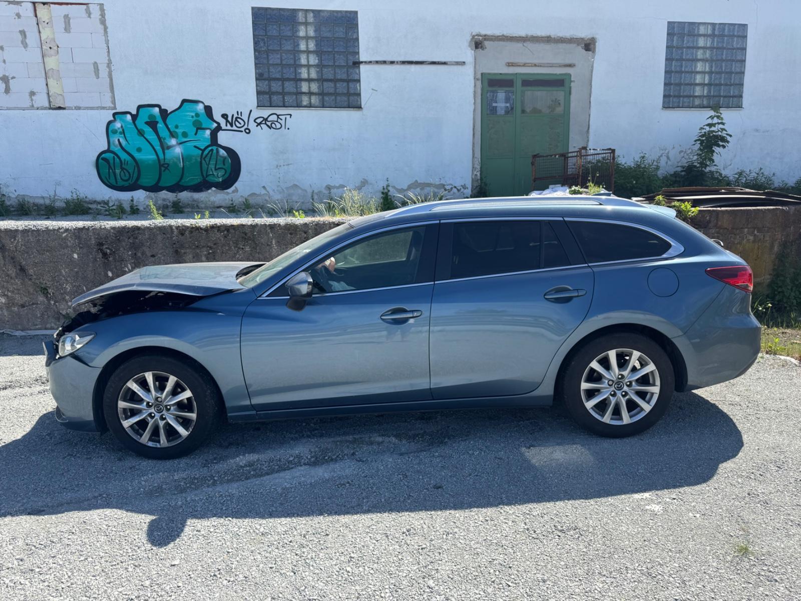 Mazda 6 Kombi Center-Line
