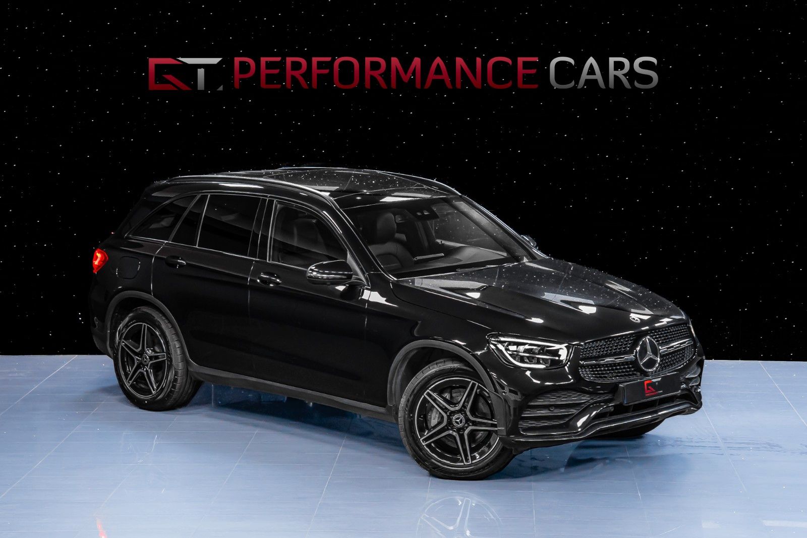 MERCEDES-BENZ GLC 300 e 4MATIC AMG Pano Burm AIRMATIC Cockpit