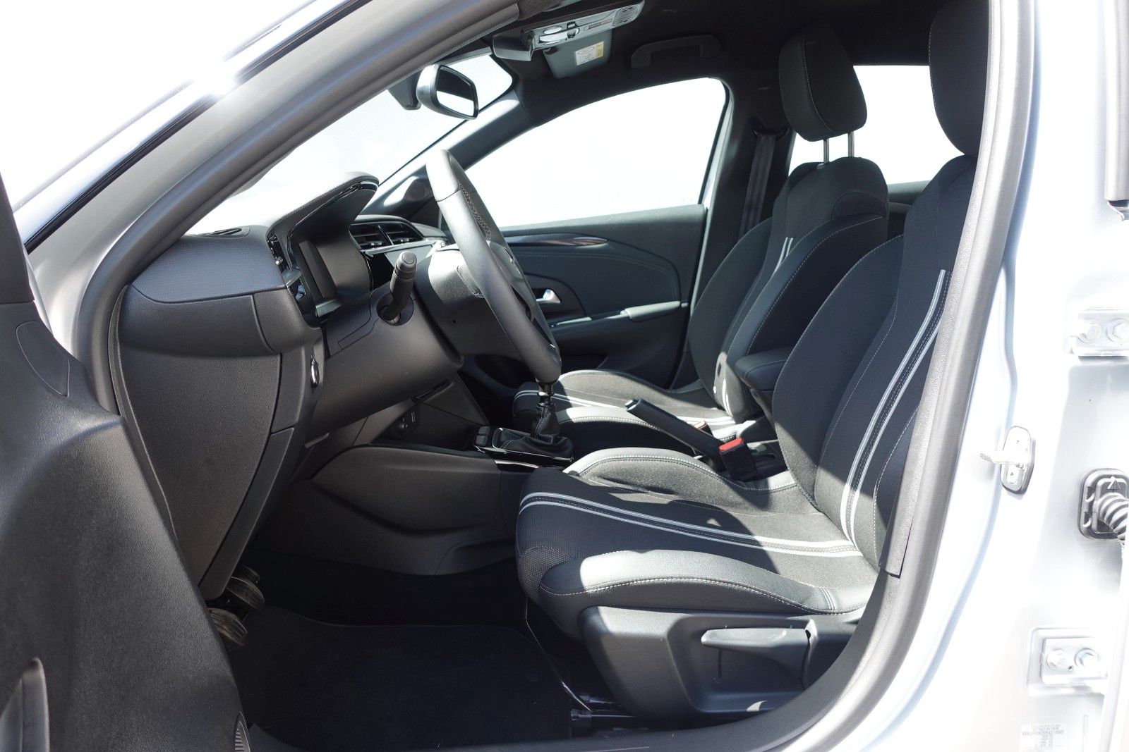 Fahrzeugabbildung Opel Corsa GS 1.2T,Sitzhz,Kamera,Allwetter,LED,DAB+