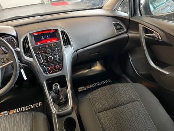 MYAUTOCENTER – Gebraucht- und Jahreswagen mit Werkstattservice in Pfaffenhofen Opel Astra J Lim. 5-trg. Selection *Klima*Navi*SHZ*