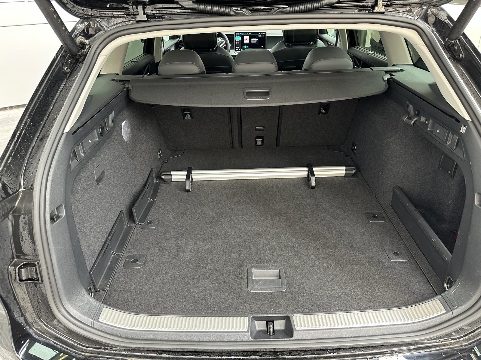 Volkswagen Passat Variant 1.5 eTSI 110 kW Business#AHK#Navi