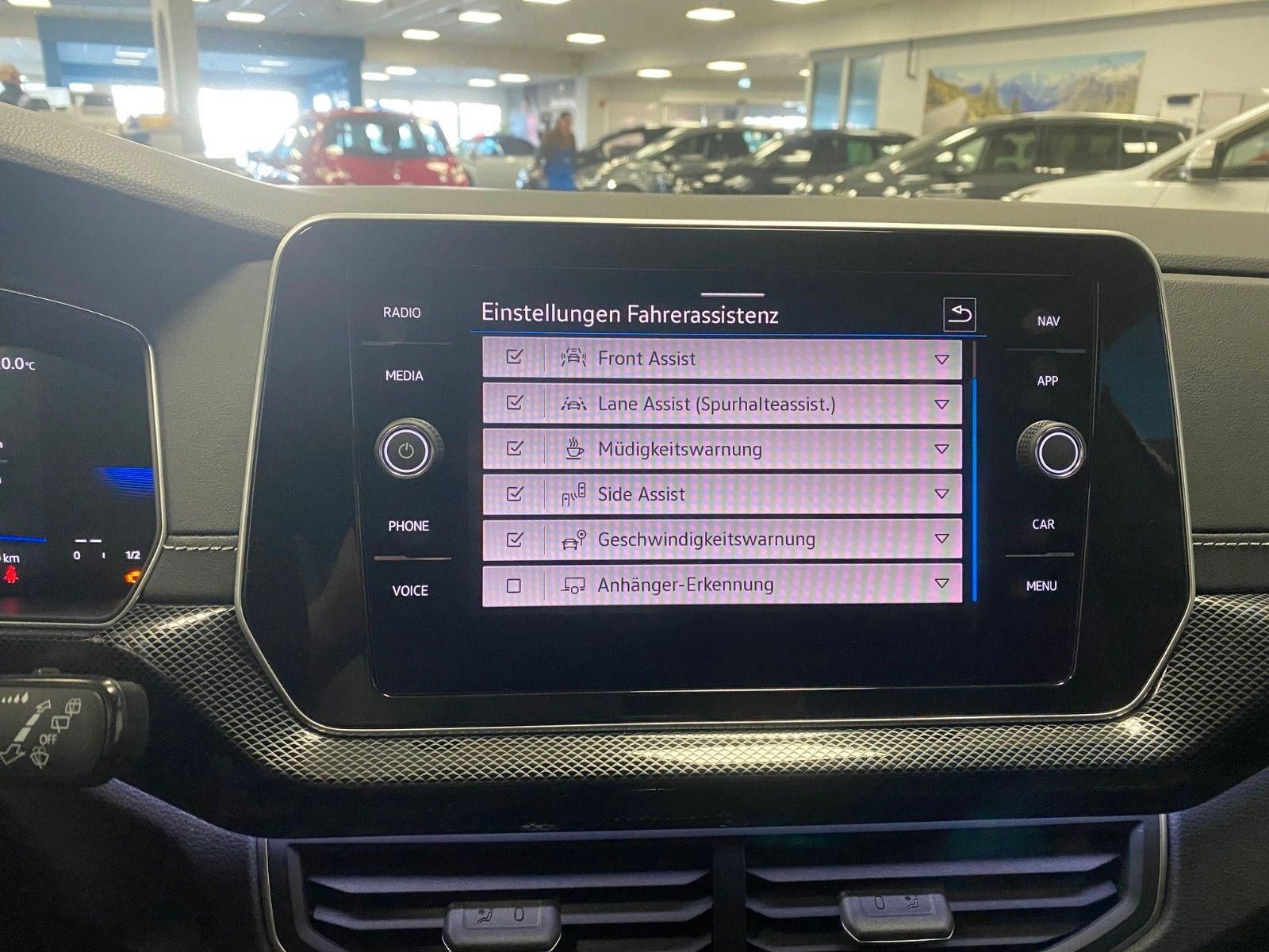 Fahrzeugabbildung Volkswagen T-Cross 1.0 TSI DSG ACC+AHK+SHZ+MATRIX LED+