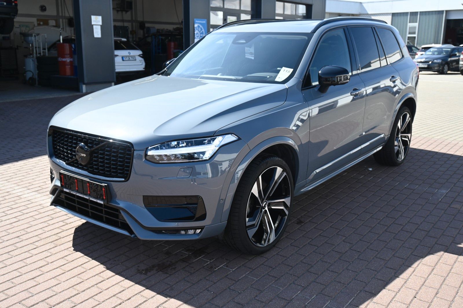 Fahrzeugabbildung Volvo XC90 B5 D AWD Ultimate Dark*STDHZG*360°*LUFT*AHK
