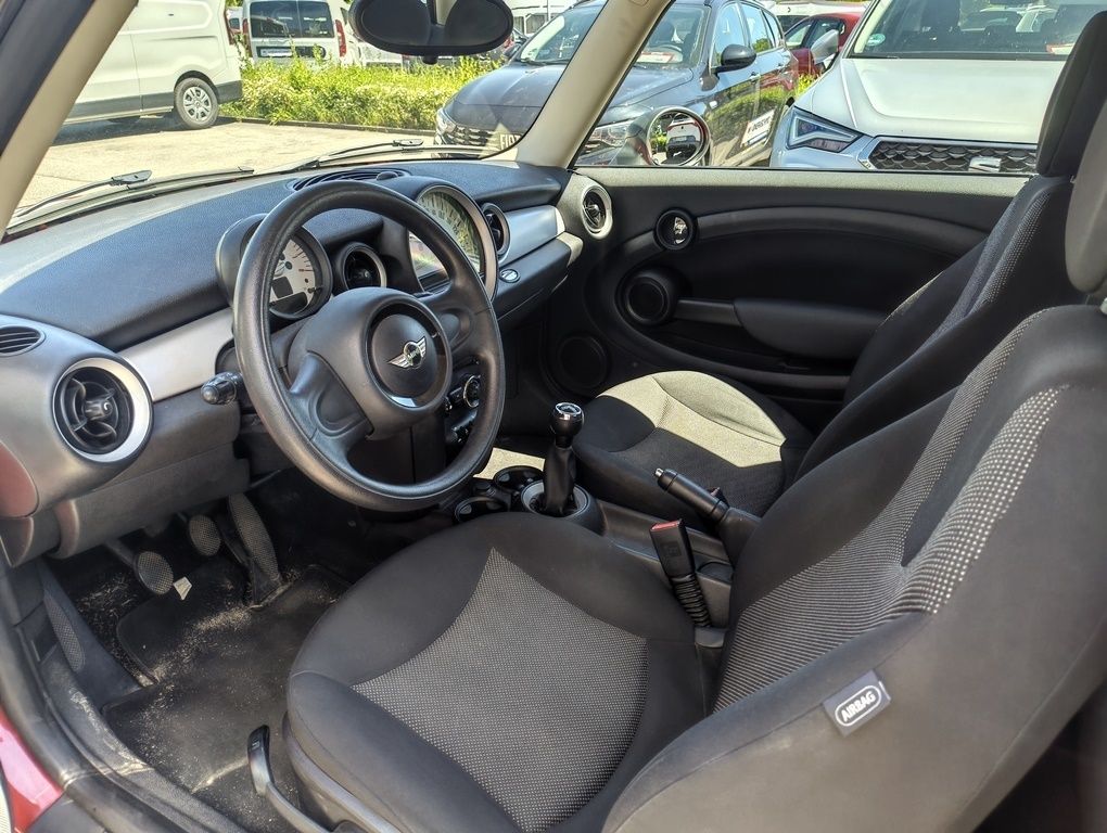 Fahrzeugabbildung MINI ONE 1.6 (75 PS) + Klima